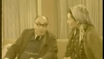 Turkish Girls Showcase Their Boobs And Kiss In 1979 Video