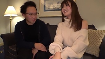 This Erotic Encounter Features A Woman Who May Be A Poor Badminton Player, But Excels In The Bedroom. She Has A Provocative Physique That Leads To Her Becoming Aroused And Wetting Her Shorts. She Passionately Rubs Her Cheeks Against A Man'S Penis, Showcasing Her Insatiable Desire.